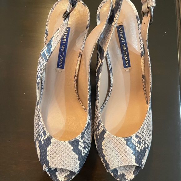 Stuart Weitzman WOMENS wedges new with tag